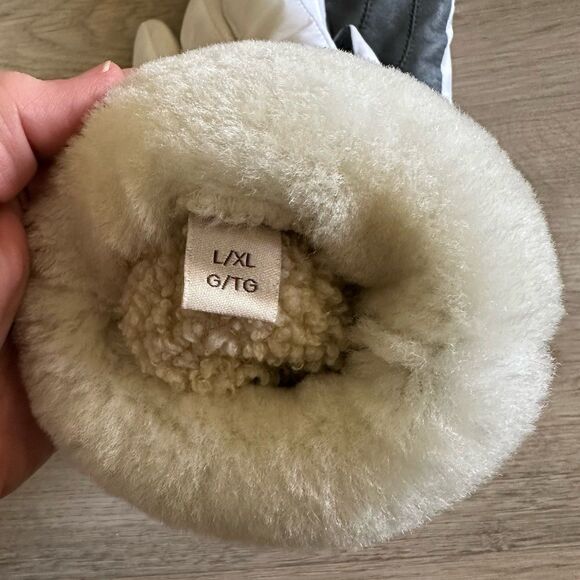 Ugg All Weather Leather Gloves White Gray Women’s L/XL Touch Screen Compatible - Picture 7 of 10